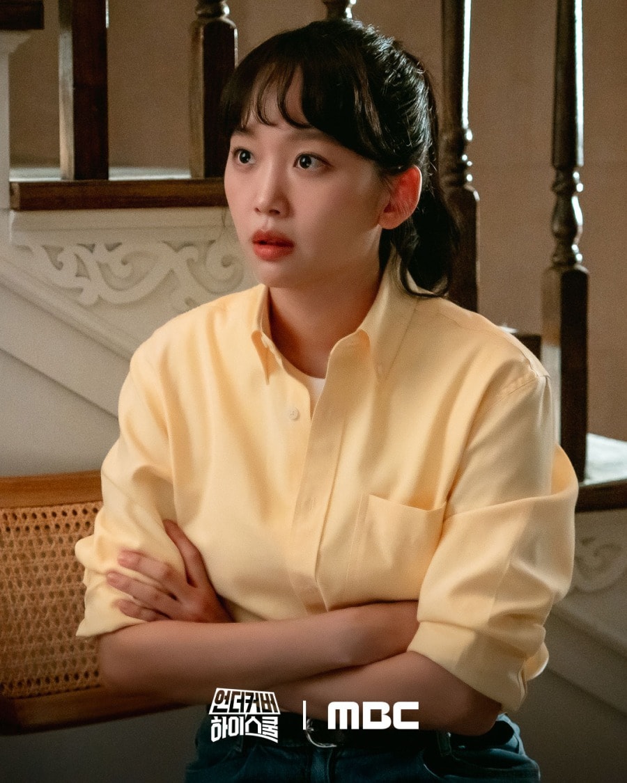 Jin Ki Joo thủ vai O Su A