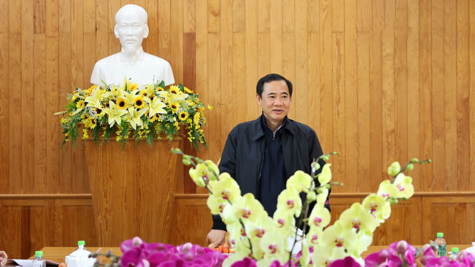 Quyền Bí thư Tỉnh ủy Nguyễn Thái Học kết luận buổi làm việc