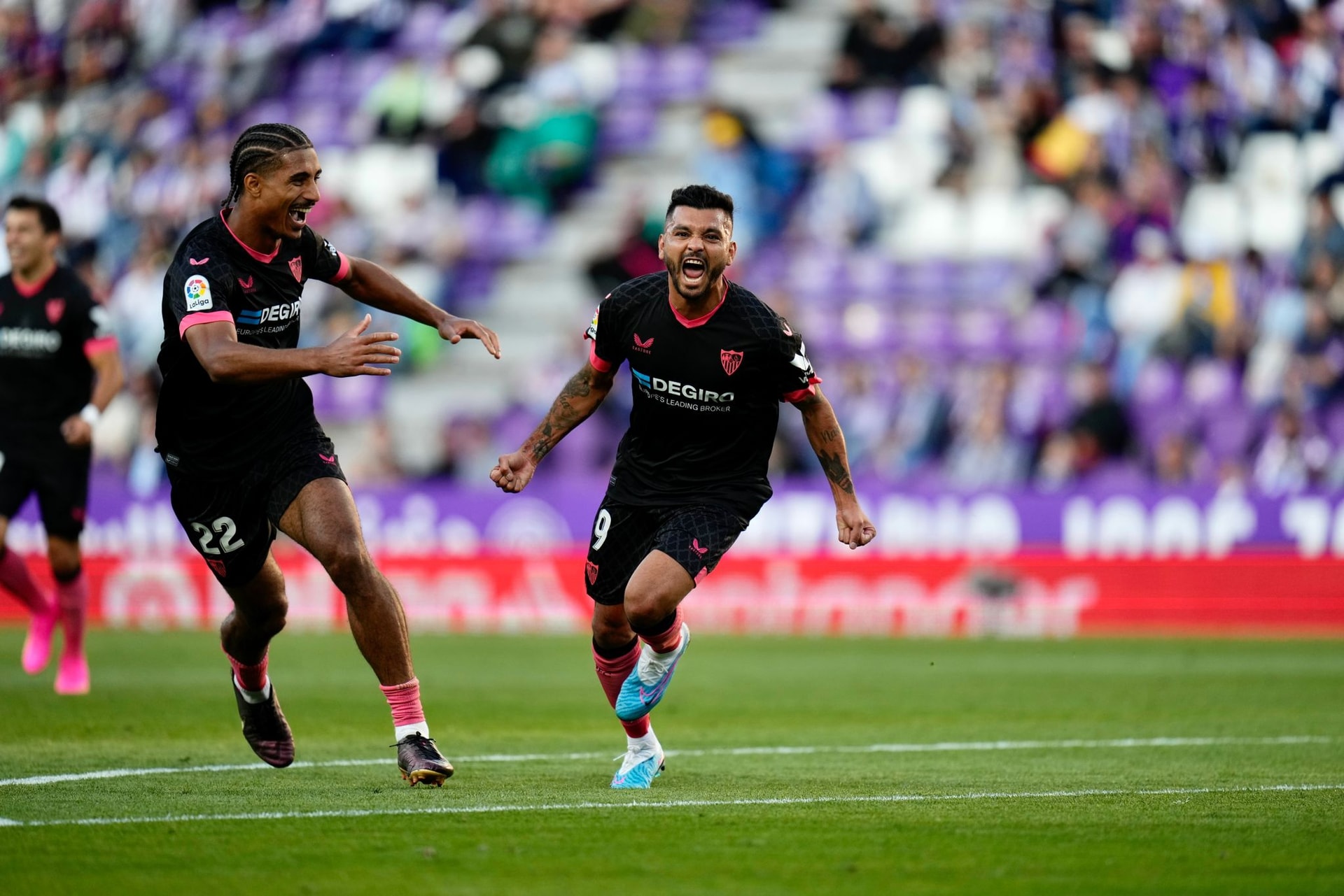 A professional performance to secure three points in Valladolid | Sevilla FC