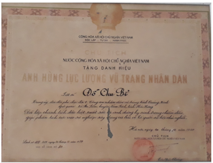 Hình 3. Danh hiệu Anh hùng lực lượng vũ trang nhân dân của liệt sỹ Đỗ Chu Bỉ.png