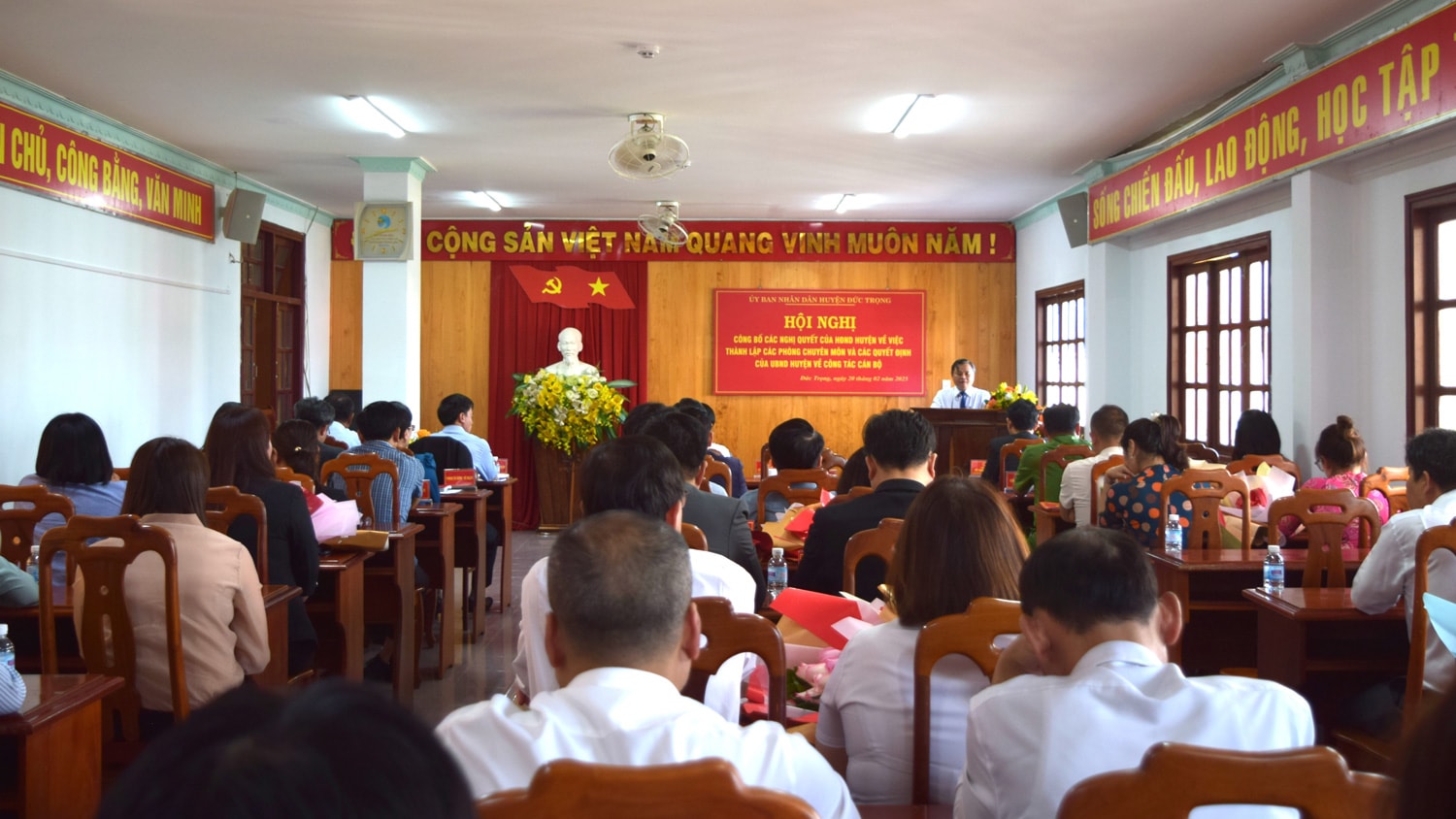 Quang cảnh Hội nghị