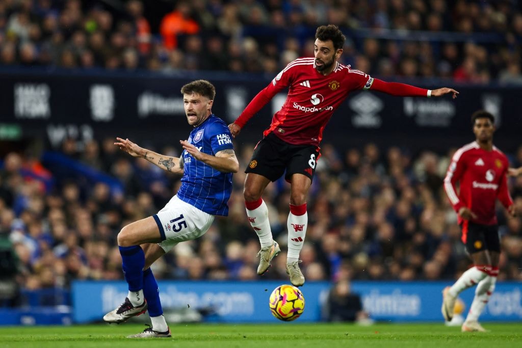 Ipswich 1-1 Man Utd as it happened: Ruben Amorim era begins with lacklustre draw | Football | Metro News