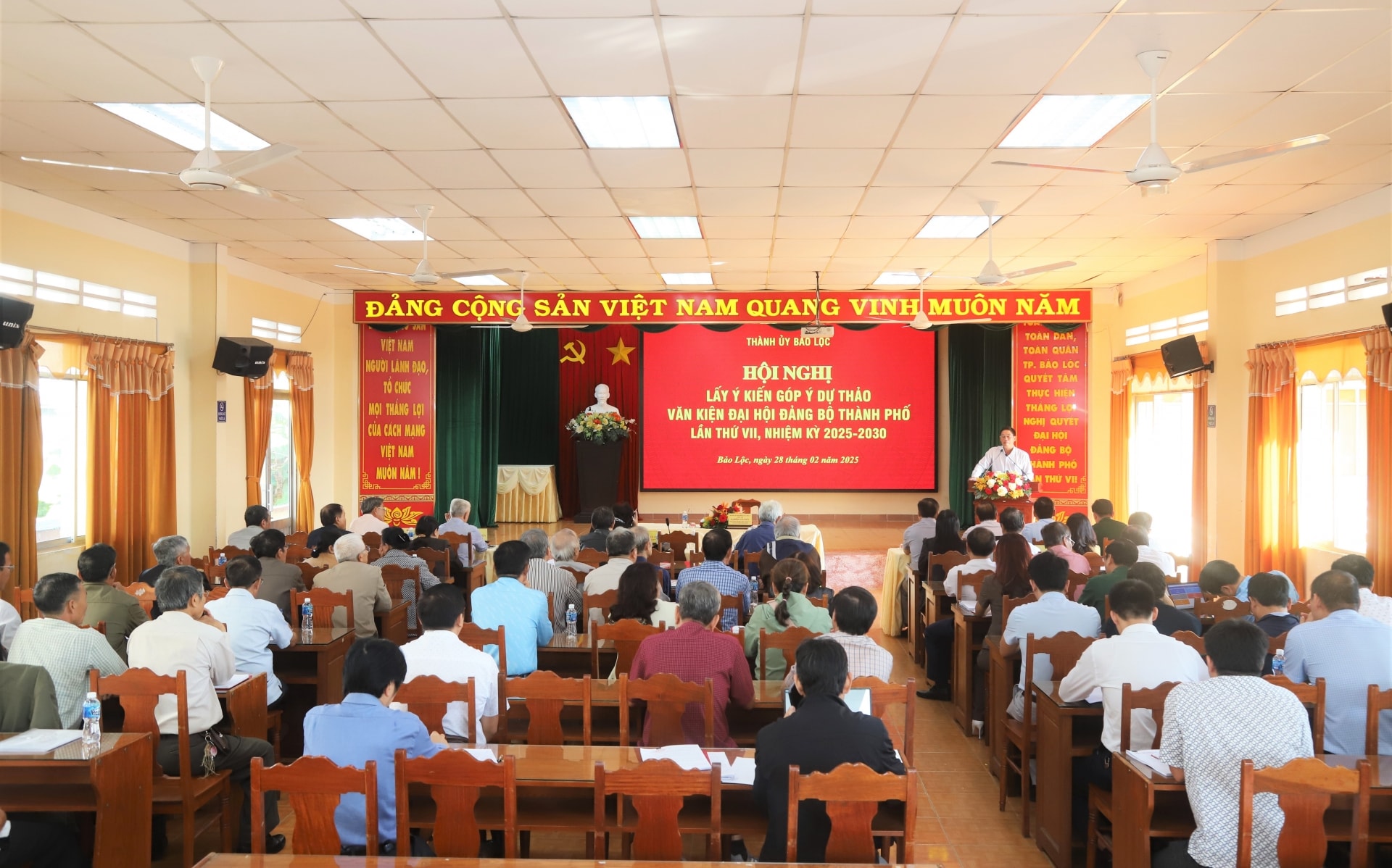 Quang cảnh Hội nghị