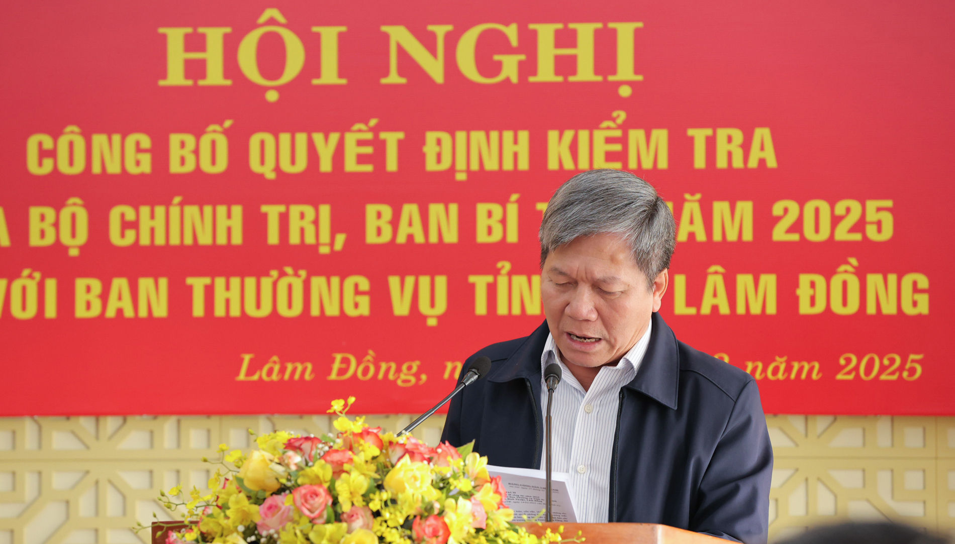 Đồng chí Nguyễn Văn Hội – Uỷ viên Ủy ban Kiểm tra Trung ương, Phó Đoàn kiểm tra công bố quyết định kiểm tra