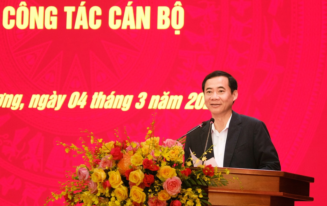 Quyền Bí thư Tỉnh ủy Nguyễn Thái học phát biểu chỉ đạo tại buổi làm việc