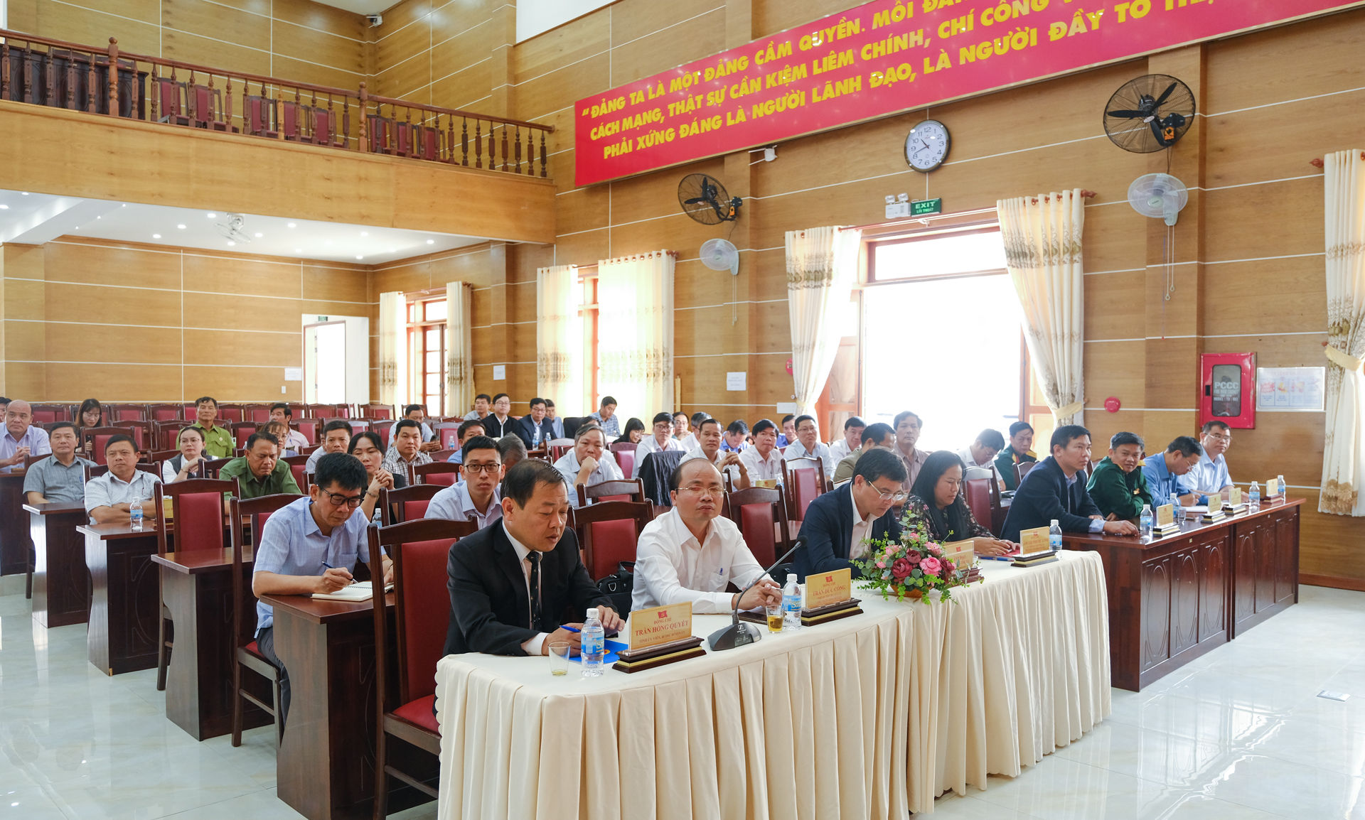 Các đại biểu tham dự Hội nghị