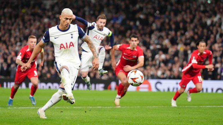 Tottenham 1-0 AZ Alkmaar commentary | Football News | Sky Sports