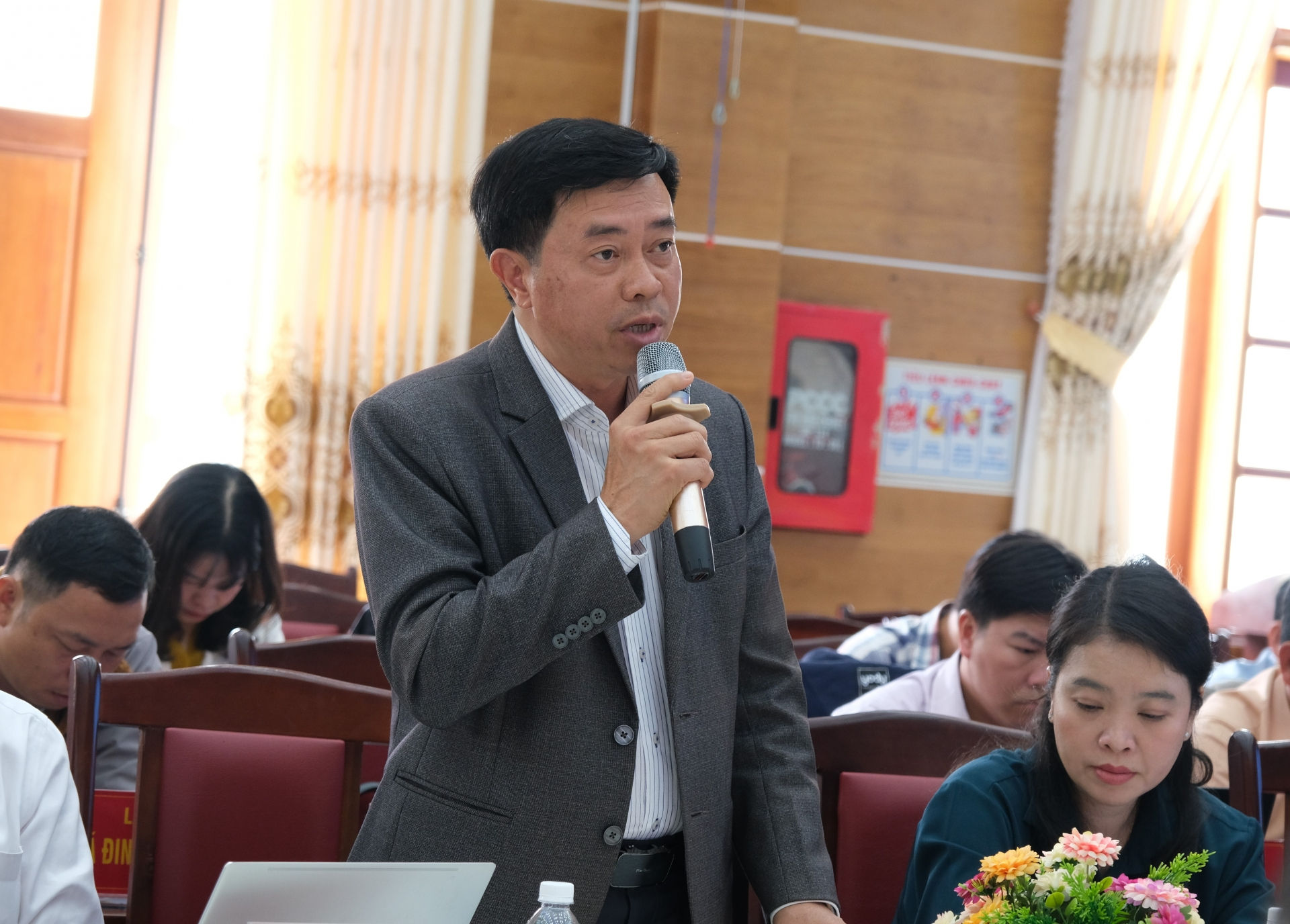 Giám đốc Sở Văn hóa - Thể thao và Du lịch Nguyễn Trung Kiên gợi ý về phát triển du lịch cộng đồng, du lịch canh nông tại huyện Di Linh