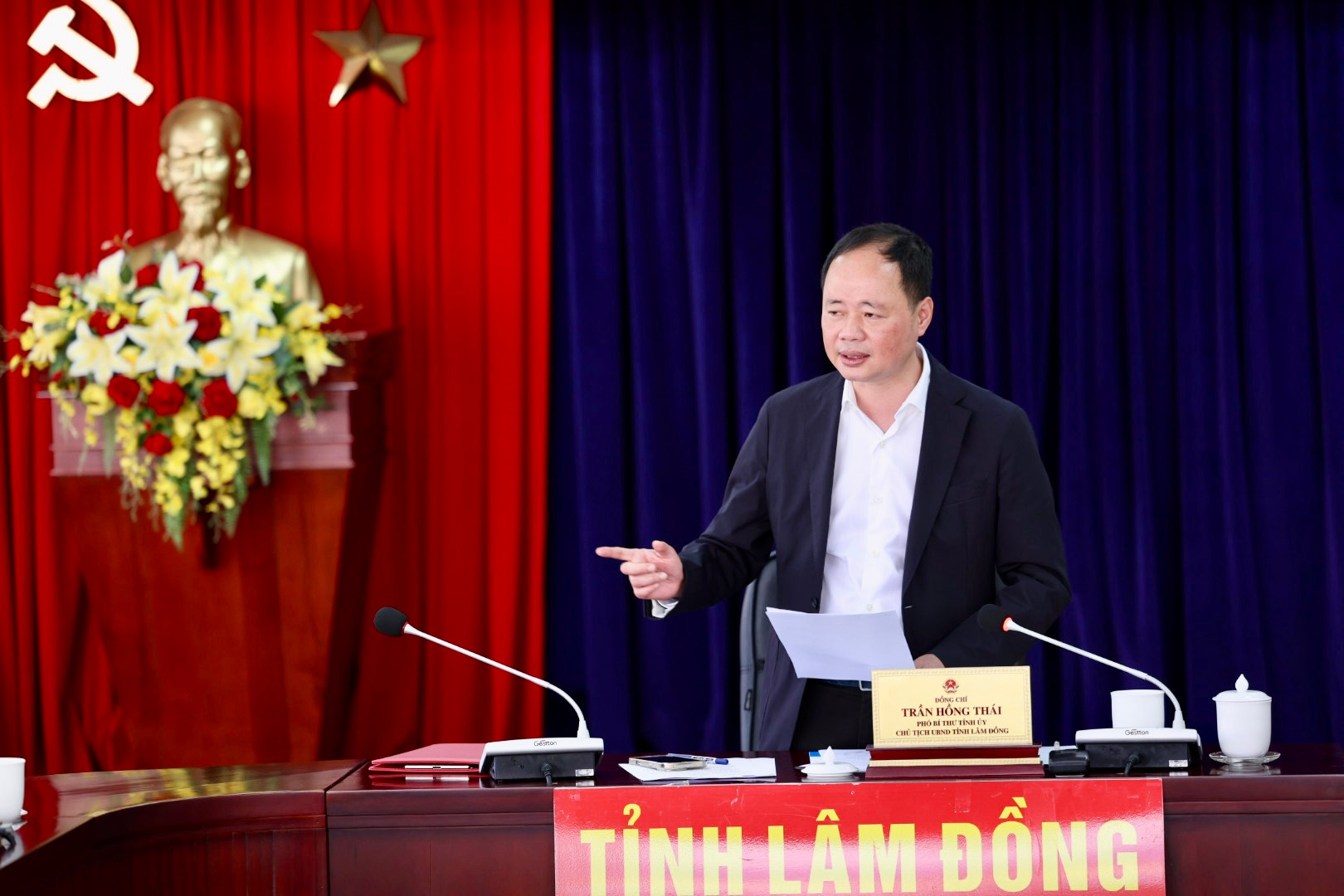 Chủ tịch UBND tỉnh Trần Hồng Thái kết luận các nội dung làm việc