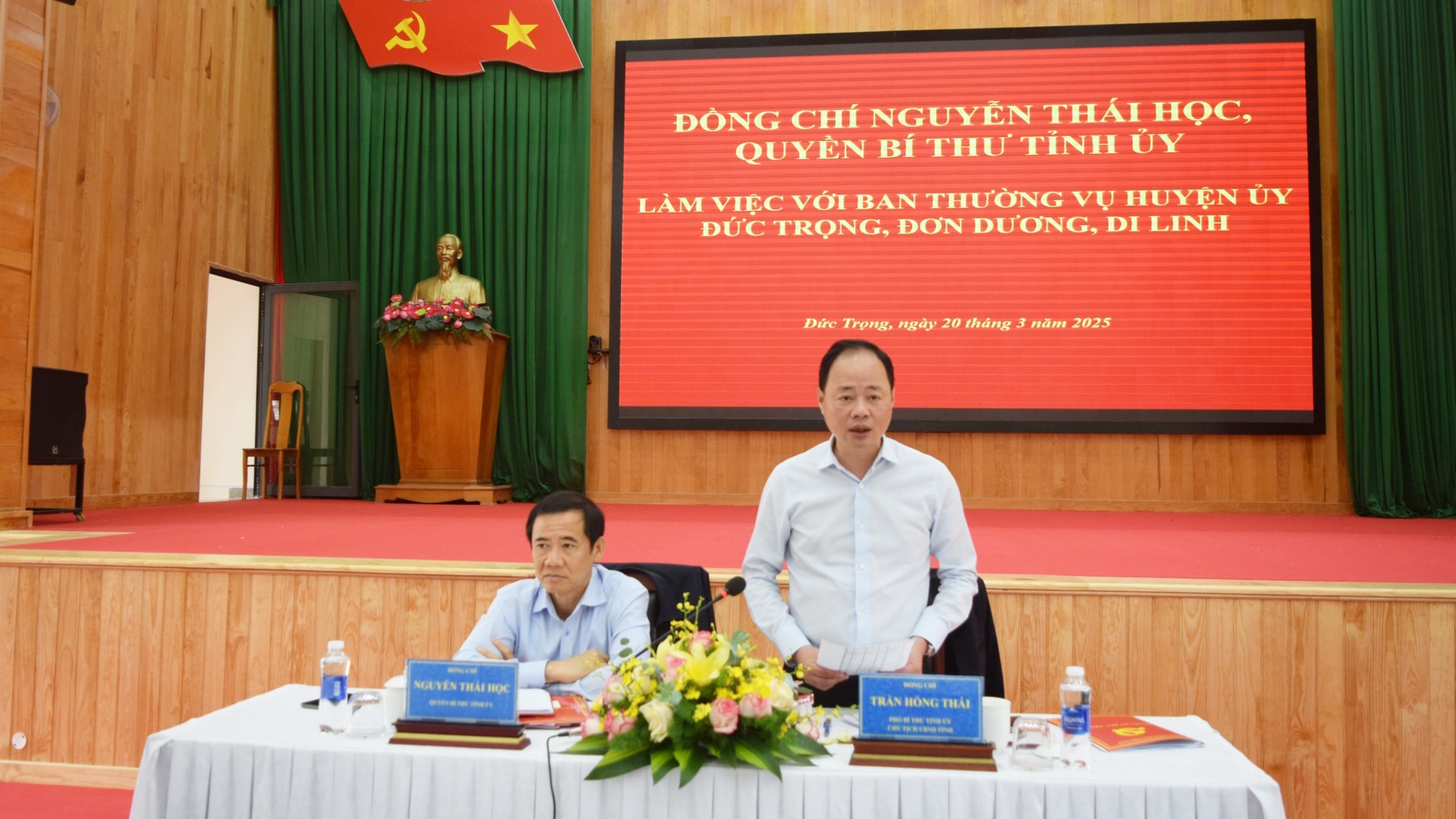 Đồng chí Trần Hồng Thái - Chủ tịch UBND tỉnh phát biểu tại Hội nghị