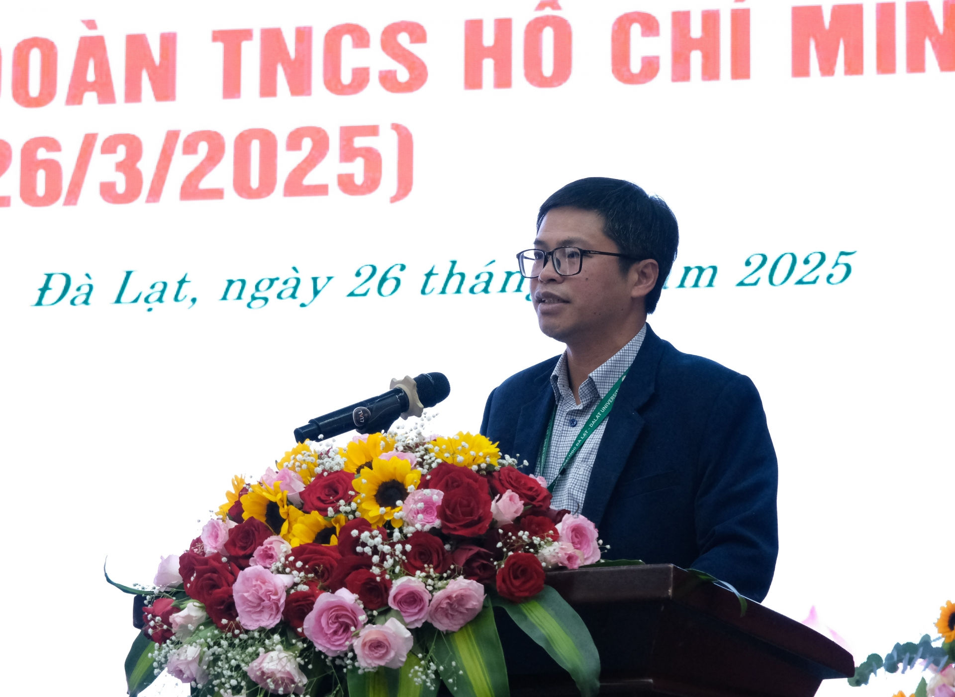 Thạc sĩ Trần Thống - Phó Hiệu trưởng Trường Đại học Đà Lạt phát biểu tại lễ kỷ niệm