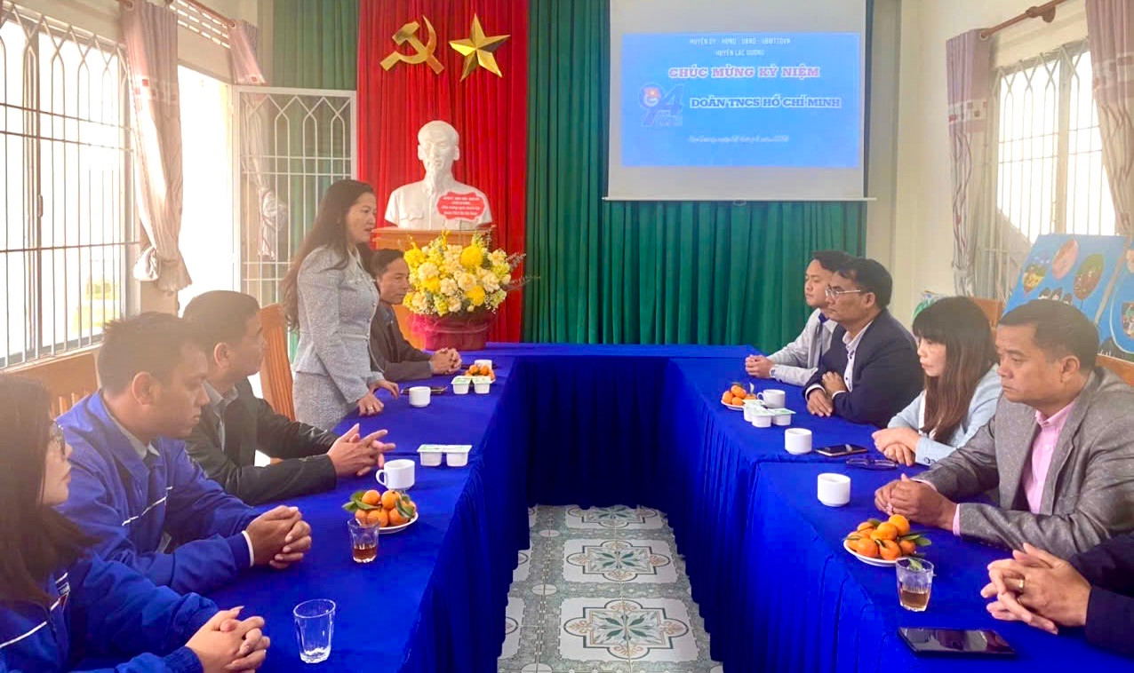 Bí thư Huyện ủy Lạc Dương Trần Thị Chúc Quỳnh ghi nhận, đánh giá cao những thành tích đạt được trong công tác Đoàn và phong trào thanh thiếu nhi của huyện thời gian qua