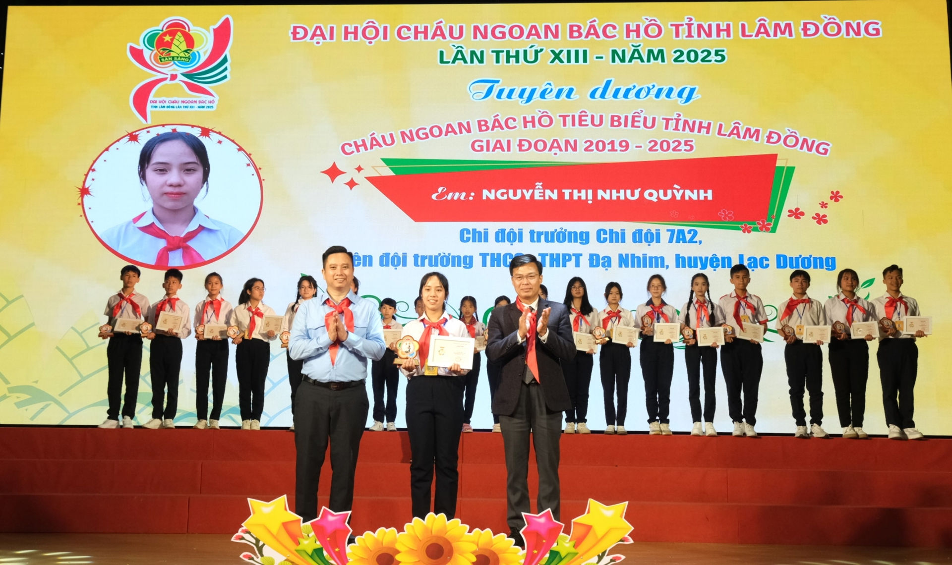 Tuyên dương Cháu ngoan Bác Hồ