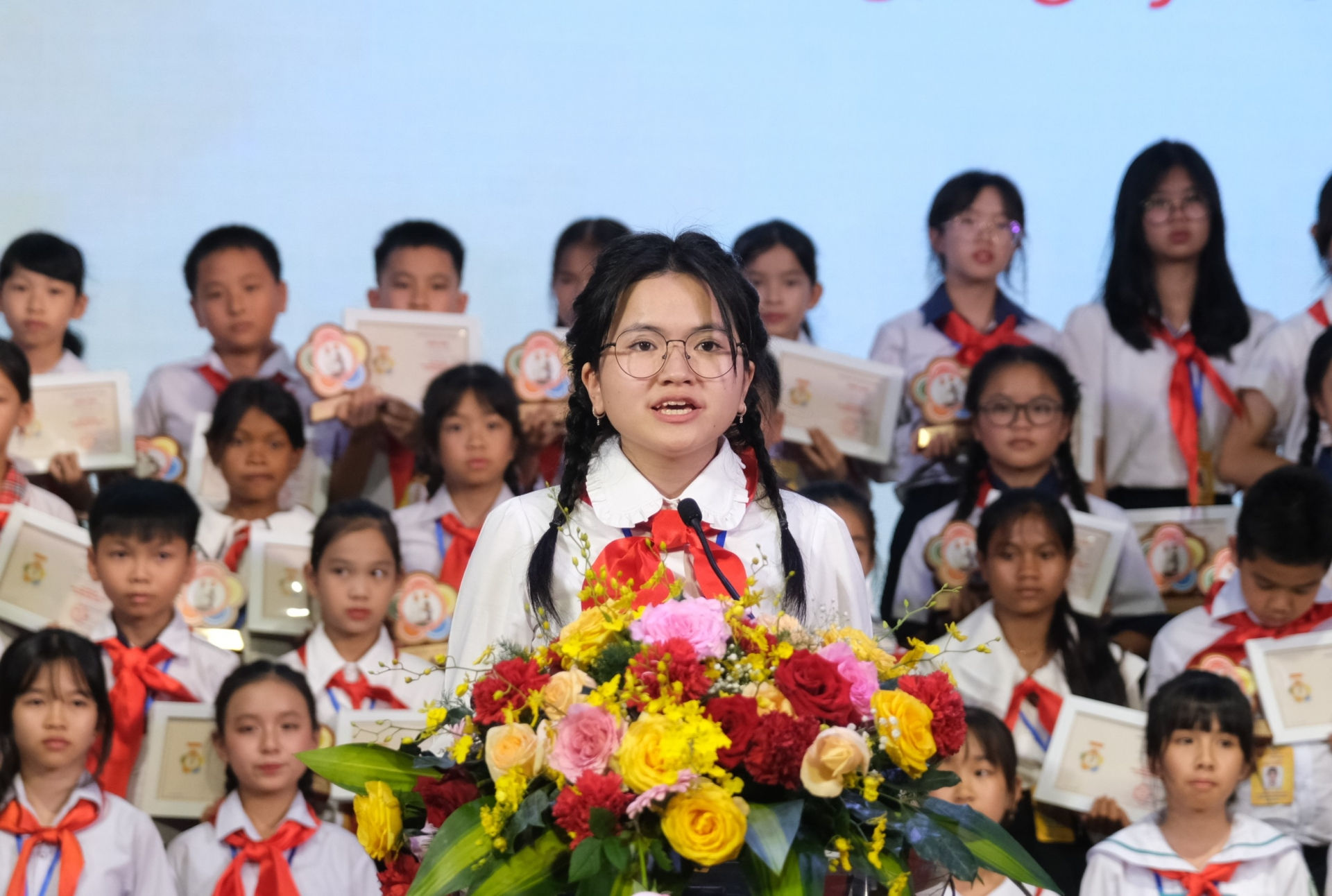 Đọc quyết tâm thư Đại hội