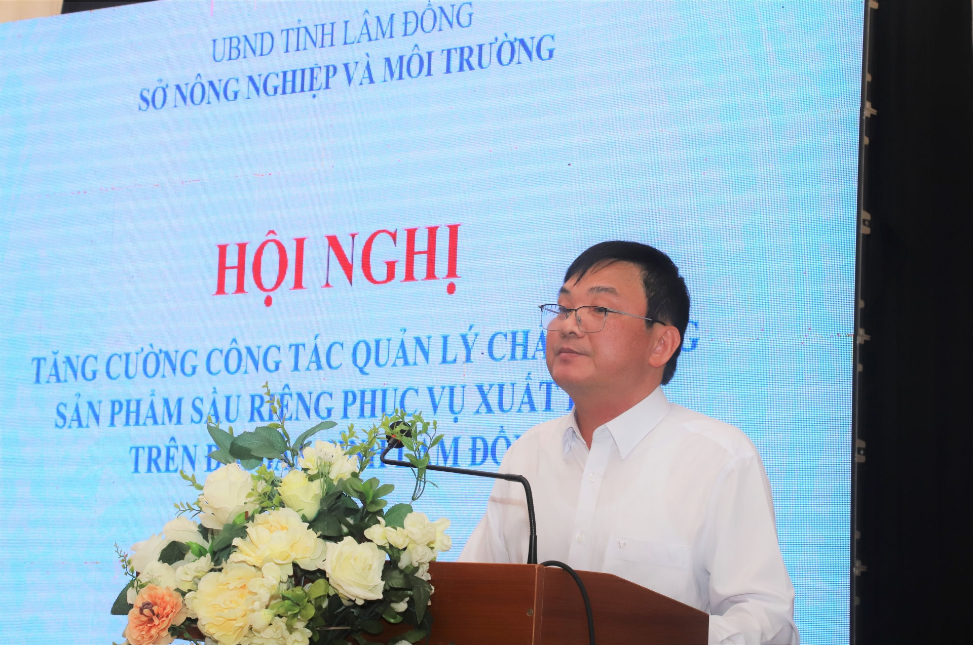 Phó Giám đốc Sở Nông nghiệp và Môi trường tỉnh Lâm Đồng Nguyễn Hoàng Phúc phát biêu tại Hội thảo