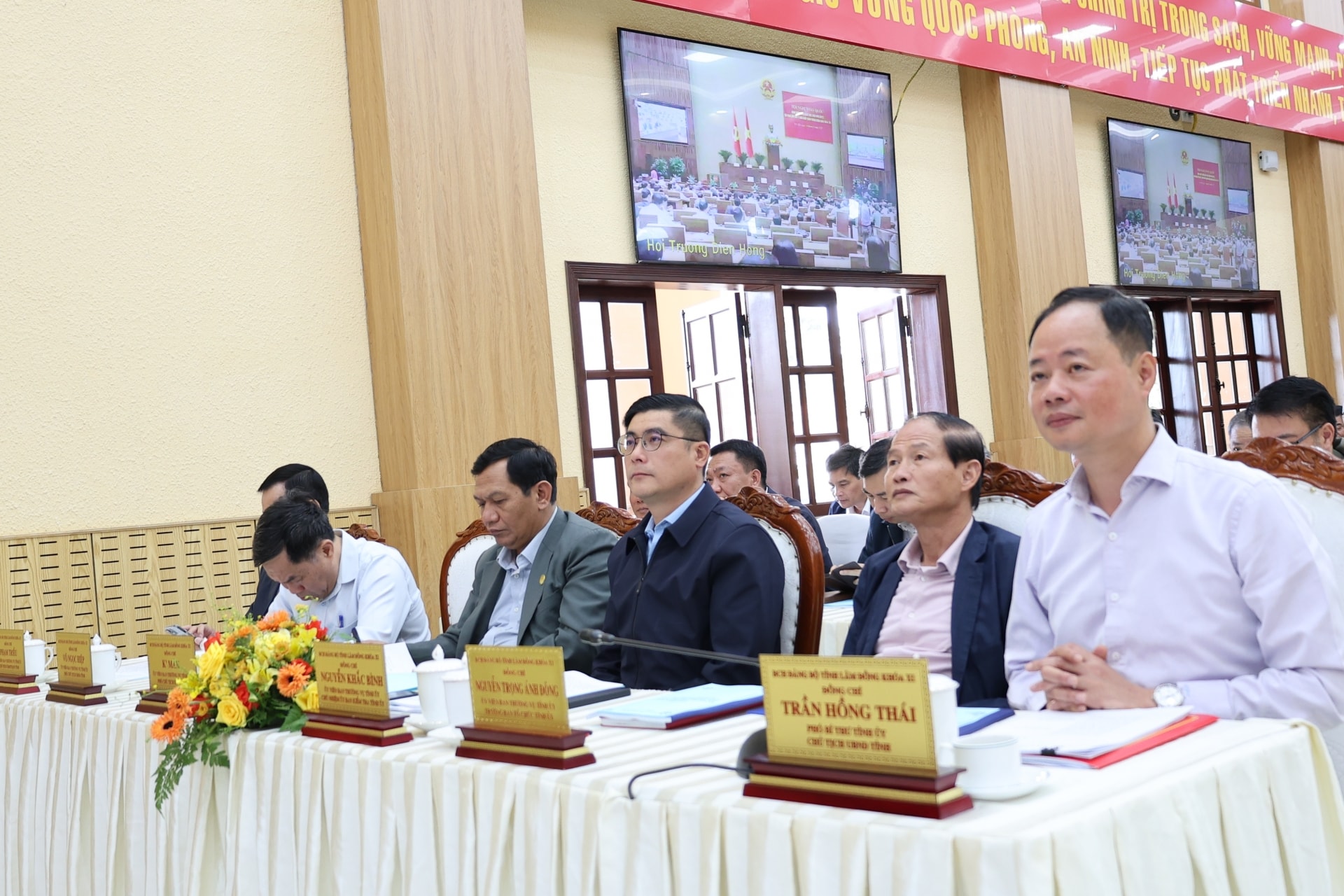 Trần Hồng Thái - Phó Bí thư Tỉnh ủy, Chủ tịch UBND tỉnh;