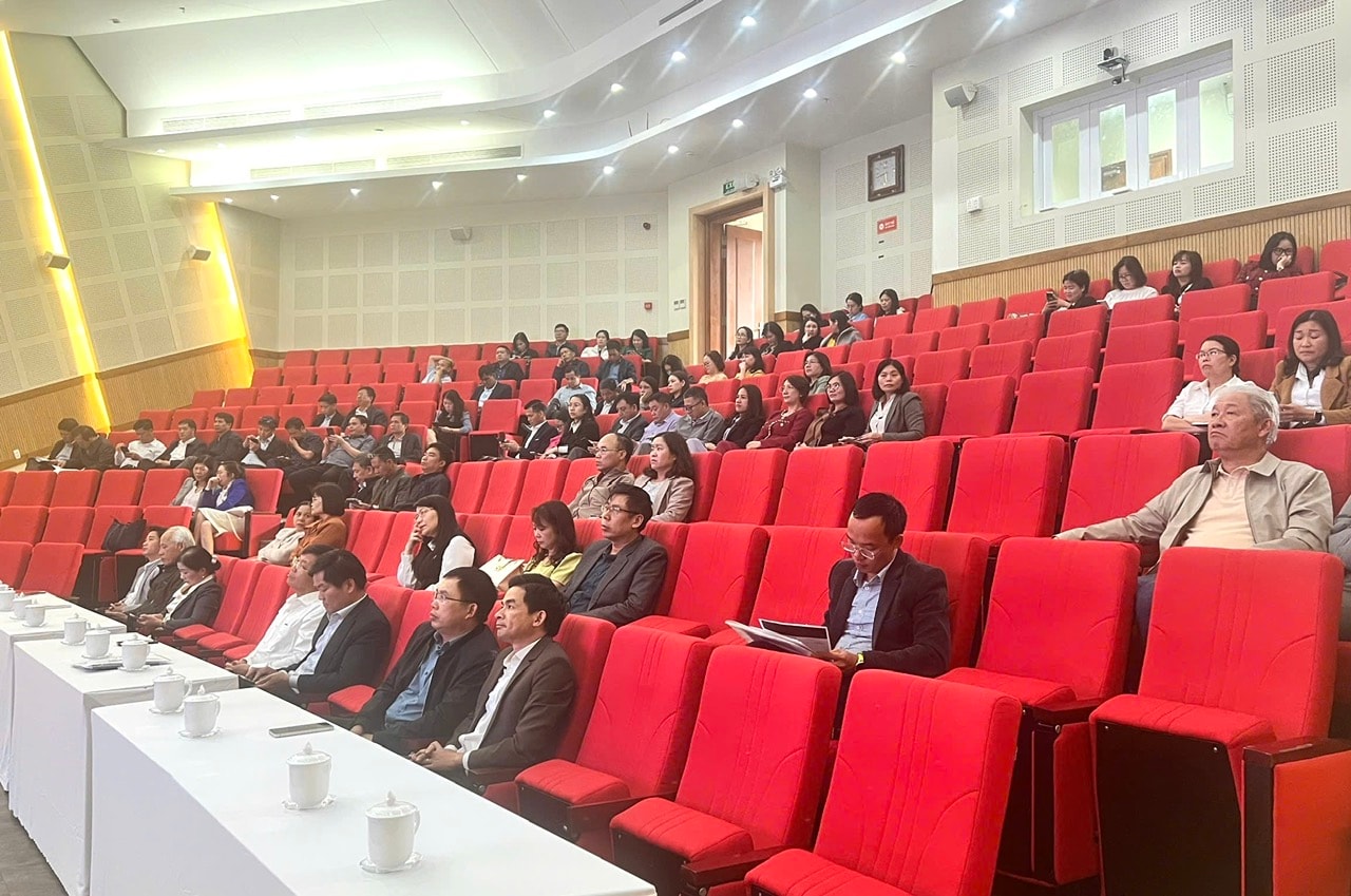 Các đại biểu tham dự hội nghị tại điểm cầu