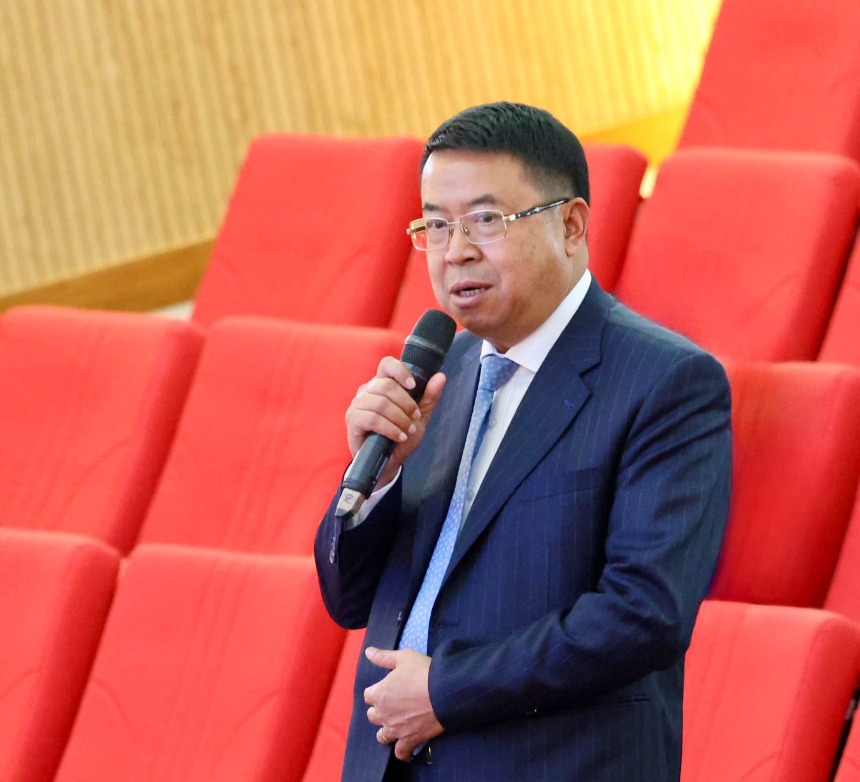 Ông Tôn Thiện San – Giám đốc Sở Tài chính tỉnh Lâm Đồng: “Tỉnh Lâm Đồng đã có định hướng phát huy các lợi thế, tiềm năng, với đội ngũ nhân lực trẻ, quy hoạch có không gian phát triển, chú trọng du lịch dịch vụ chất lượng cao…”