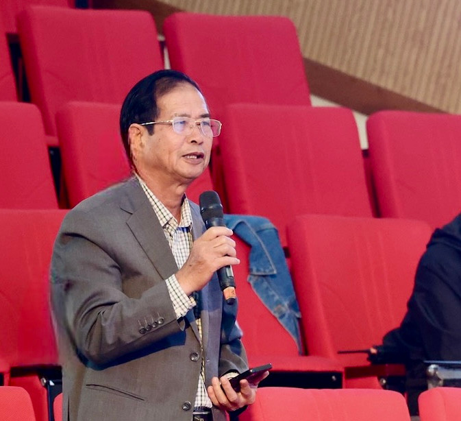 Ông Hoàng Sĩ Sơn - nguyên Phó Bí thư Thường trực Tỉnh uỷ Lâm Đồng: “Xác định chương trình trọng tâm, công trình trọng điểm để tạo đột phá phát triển; nên nhanh chóng hoàn thiện các đường cao tốc; đưa trung tâm hành chính xuống Đức Trọng để dãn áp lực cho Đà Lạt…”
