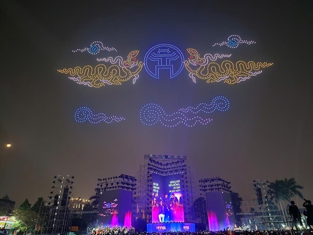 Biểu diễn Drone ở Hà Nội Chương trình Hẹn ước Bắc Nam nhân dịp 30 4 