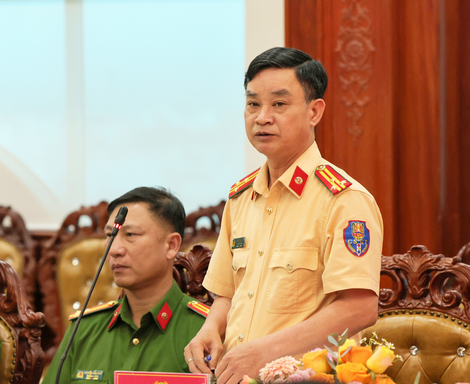 Lãnh đạo Phòng CSGT Công an tỉnh báo cáo về công tác đảm bảo TT ATGT dịp lễ