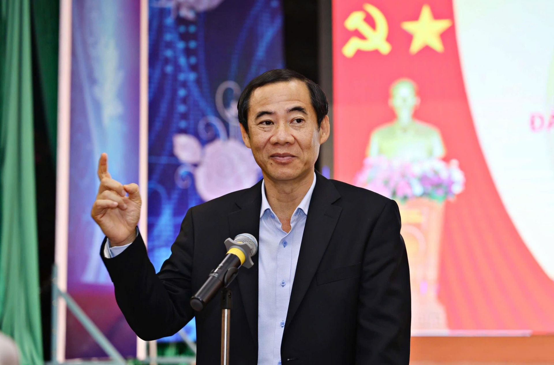 Đồng chí Nguyễn Thái Học – Quyền Bí thư Tỉnh uỷ phát biểu tại buổi làm việc với Đài PTTH Lâm Đồng