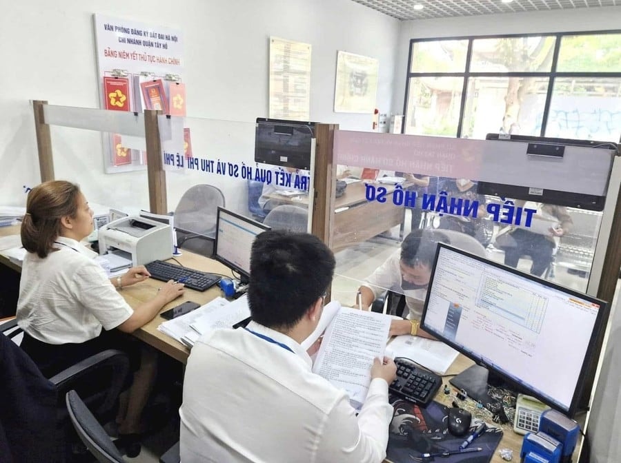 Phụ lục Công văn 1814/BNV-TCBC về chính sách với công chức, viên chức khi sắp xếp tổ chức bộ máy.
