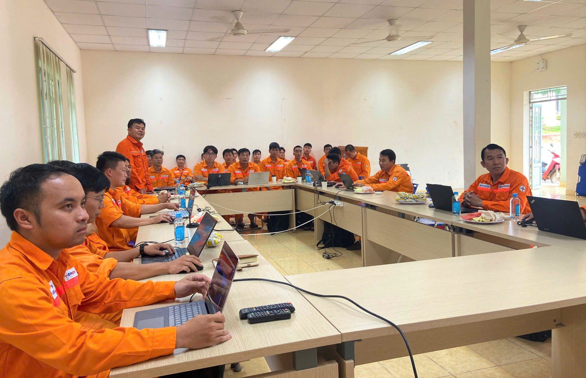 Tăng cường thực hiện các công tác quản lý kỹ thuật, quản lý vận hành đảm bảo các tổ máy sẵn sàng vận hành an toàn và liên tục