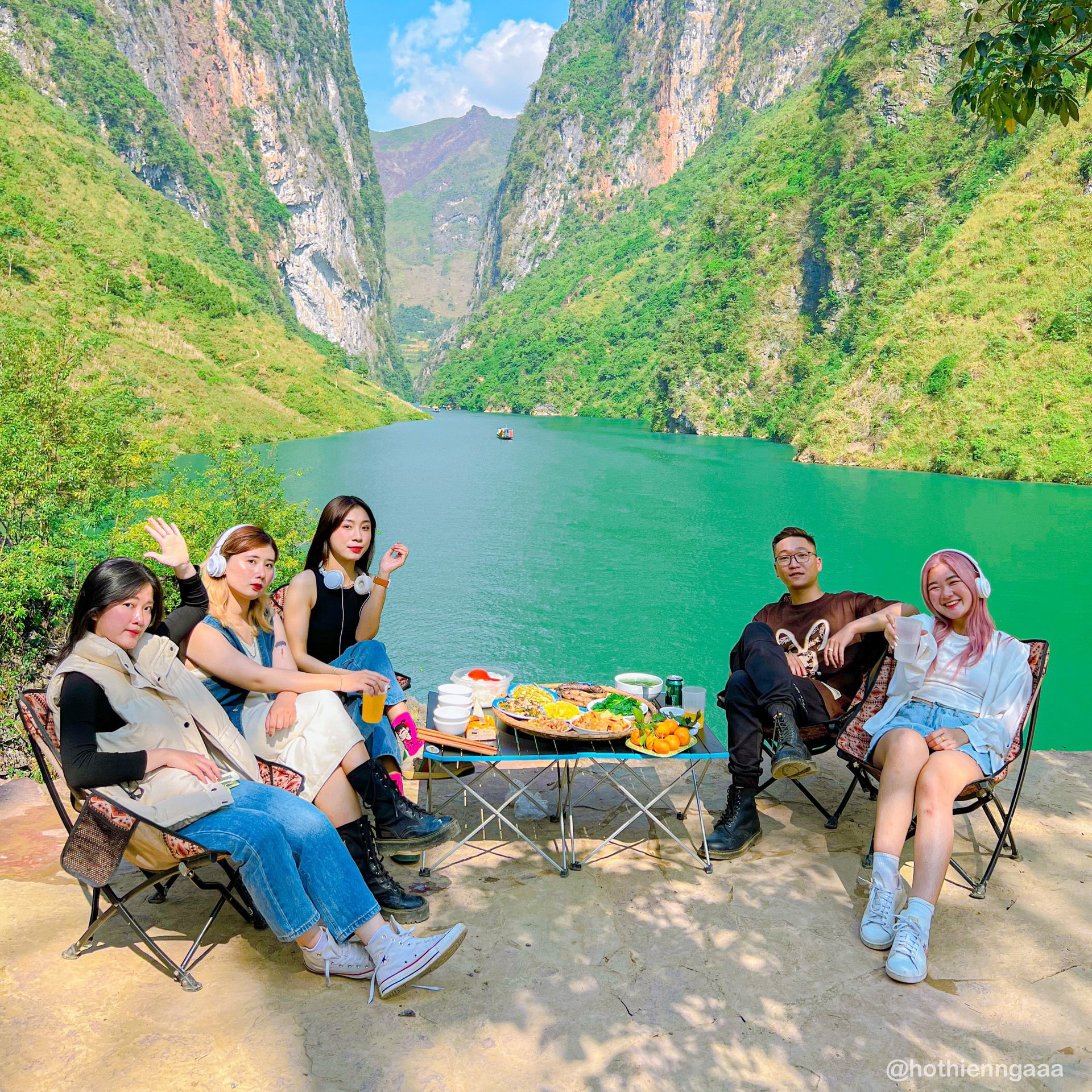 Một kỳ nghỉ đi 2-3 địa điểm gíup tận dụng tối đa thời gian. (Ảnh minh họa: Checkin Việt Nam)