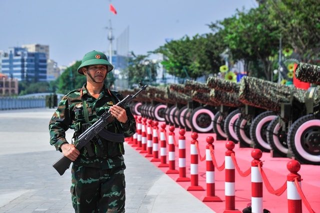 TOÀN CẢNH LỄ DIỄU BINH, DIỄU HÀNH KỶ NIỆM 50 NGÀY GIẢI PHÓNG MIỀN NAM, THỐNG NHẤT ĐẤT NƯỚC: HÀO HÙNG ĐI GIỮA LÒNG NHÂN DÂN- Ảnh 102. TOÀN CẢNH LỄ DIỄU BINH, DIỄU HÀNH KỶ NIỆM 50 NGÀY GIẢI PHÓNG MIỀN NAM, THỐNG NHẤT ĐẤT NƯỚC: HÀO HÙNG ĐI GIỮA LÒNG NHÂN DÂN- Ảnh 102.