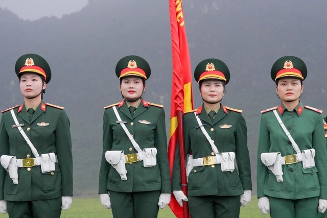 TOÀN CẢNH LỄ DIỄU BINH, DIỄU HÀNH KỶ NIỆM 50 NGÀY GIẢI PHÓNG MIỀN NAM, THỐNG NHẤT ĐẤT NƯỚC: HÀO HÙNG ĐI GIỮA LÒNG NHÂN DÂN- Ảnh 118. TOÀN CẢNH LỄ DIỄU BINH, DIỄU HÀNH KỶ NIỆM 50 NGÀY GIẢI PHÓNG MIỀN NAM, THỐNG NHẤT ĐẤT NƯỚC: HÀO HÙNG ĐI GIỮA LÒNG NHÂN DÂN- Ảnh 118.