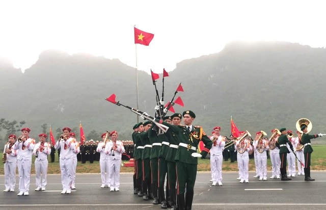 TOÀN CẢNH LỄ DIỄU BINH, DIỄU HÀNH KỶ NIỆM 50 NGÀY GIẢI PHÓNG MIỀN NAM, THỐNG NHẤT ĐẤT NƯỚC: HÀO HÙNG ĐI GIỮA LÒNG NHÂN DÂN- Ảnh 122. TOÀN CẢNH LỄ DIỄU BINH, DIỄU HÀNH KỶ NIỆM 50 NGÀY GIẢI PHÓNG MIỀN NAM, THỐNG NHẤT ĐẤT NƯỚC: HÀO HÙNG ĐI GIỮA LÒNG NHÂN DÂN- Ảnh 122.