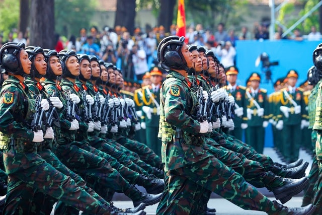 TOÀN CẢNH LỄ DIỄU BINH, DIỄU HÀNH KỶ NIỆM 50 NGÀY GIẢI PHÓNG MIỀN NAM, THỐNG NHẤT ĐẤT NƯỚC: HÀO HÙNG ĐI GIỮA LÒNG NHÂN DÂN- Ảnh 29. TOÀN CẢNH LỄ DIỄU BINH, DIỄU HÀNH KỶ NIỆM 50 NGÀY GIẢI PHÓNG MIỀN NAM, THỐNG NHẤT ĐẤT NƯỚC: HÀO HÙNG ĐI GIỮA LÒNG NHÂN DÂN- Ảnh 29.