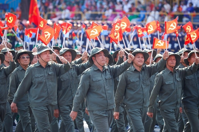 TOÀN CẢNH LỄ DIỄU BINH, DIỄU HÀNH KỶ NIỆM 50 NGÀY GIẢI PHÓNG MIỀN NAM, THỐNG NHẤT ĐẤT NƯỚC: HÀO HÙNG ĐI GIỮA LÒNG NHÂN DÂN- Ảnh 67. TOÀN CẢNH LỄ DIỄU BINH, DIỄU HÀNH KỶ NIỆM 50 NGÀY GIẢI PHÓNG MIỀN NAM, THỐNG NHẤT ĐẤT NƯỚC: HÀO HÙNG ĐI GIỮA LÒNG NHÂN DÂN- Ảnh 67.