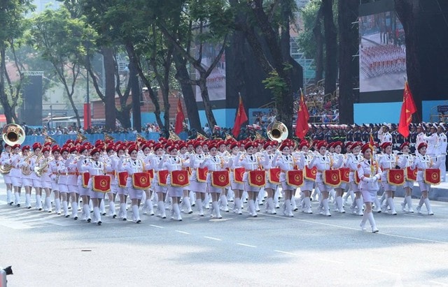 TOÀN CẢNH LỄ DIỄU BINH, DIỄU HÀNH KỶ NIỆM 50 NGÀY GIẢI PHÓNG MIỀN NAM, THỐNG NHẤT ĐẤT NƯỚC: HÀO HÙNG ĐI GIỮA LÒNG NHÂN DÂN- Ảnh 28. TOÀN CẢNH LỄ DIỄU BINH, DIỄU HÀNH KỶ NIỆM 50 NGÀY GIẢI PHÓNG MIỀN NAM, THỐNG NHẤT ĐẤT NƯỚC: HÀO HÙNG ĐI GIỮA LÒNG NHÂN DÂN- Ảnh 28.