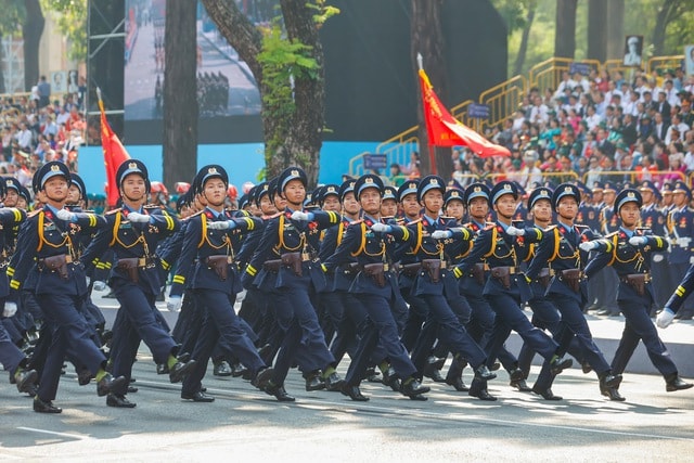 TOÀN CẢNH LỄ DIỄU BINH, DIỄU HÀNH KỶ NIỆM 50 NGÀY GIẢI PHÓNG MIỀN NAM, THỐNG NHẤT ĐẤT NƯỚC: HÀO HÙNG ĐI GIỮA LÒNG NHÂN DÂN- Ảnh 54. TOÀN CẢNH LỄ DIỄU BINH, DIỄU HÀNH KỶ NIỆM 50 NGÀY GIẢI PHÓNG MIỀN NAM, THỐNG NHẤT ĐẤT NƯỚC: HÀO HÙNG ĐI GIỮA LÒNG NHÂN DÂN- Ảnh 54.