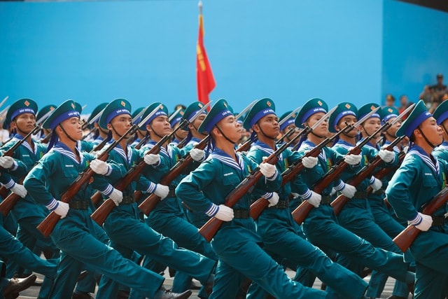 TOÀN CẢNH LỄ DIỄU BINH, DIỄU HÀNH KỶ NIỆM 50 NGÀY GIẢI PHÓNG MIỀN NAM, THỐNG NHẤT ĐẤT NƯỚC: HÀO HÙNG ĐI GIỮA LÒNG NHÂN DÂN- Ảnh 39. TOÀN CẢNH LỄ DIỄU BINH, DIỄU HÀNH KỶ NIỆM 50 NGÀY GIẢI PHÓNG MIỀN NAM, THỐNG NHẤT ĐẤT NƯỚC: HÀO HÙNG ĐI GIỮA LÒNG NHÂN DÂN- Ảnh 39.