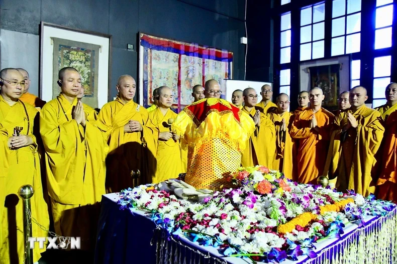 Lễ đón nhận và cung rước Xá lợi Đức Phật Thích Ca Mâu Ni từ Ấn Độ về Việt Nam ảnh 6