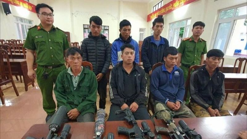 Các đối tượng tại cơ quan Công an.