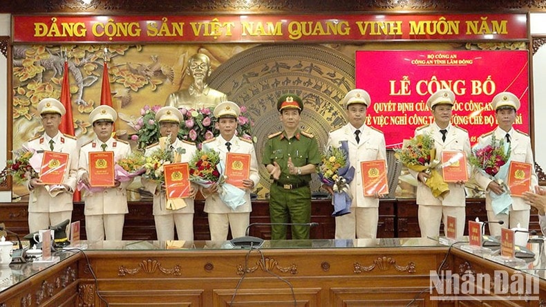 68 cán bộ Công an Lâm Đồng nghỉ công tác hưởng chế độ hưu trí ảnh 2