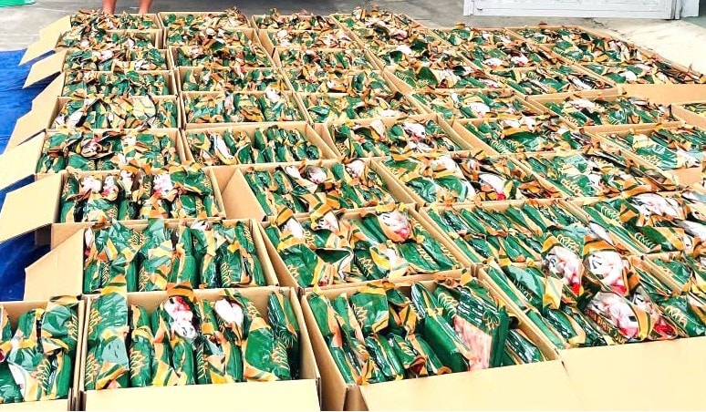 Đỗ Văn Thành cùng tang vật bị thu giữ.