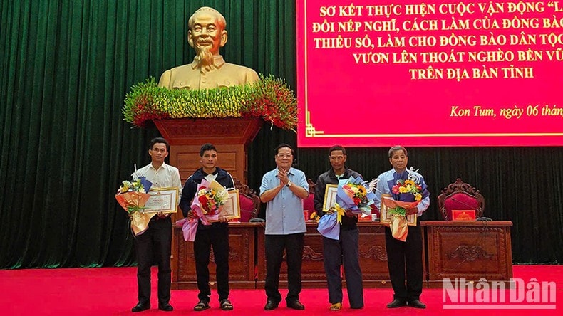 Kon Tum: Gần 17 nghìn hộ đồng bào dân tộc thiểu số vươn lên thoát nghèo bền vững ảnh 4