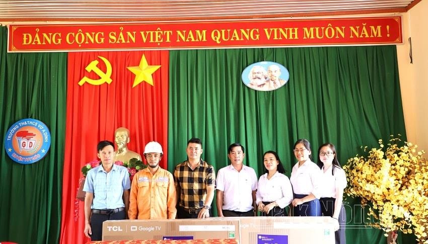 truong-th-thcs-vu-a-dinh-xa-dak-ngo-huyen-tuy-duc-ba95d36ff9959e18b0fb0c2c16e30329(1).jpg