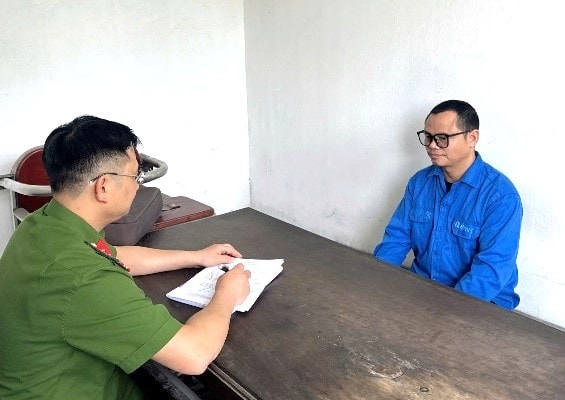 Đối tượng Trần Xuân Tạo tại cơ quan Công an.