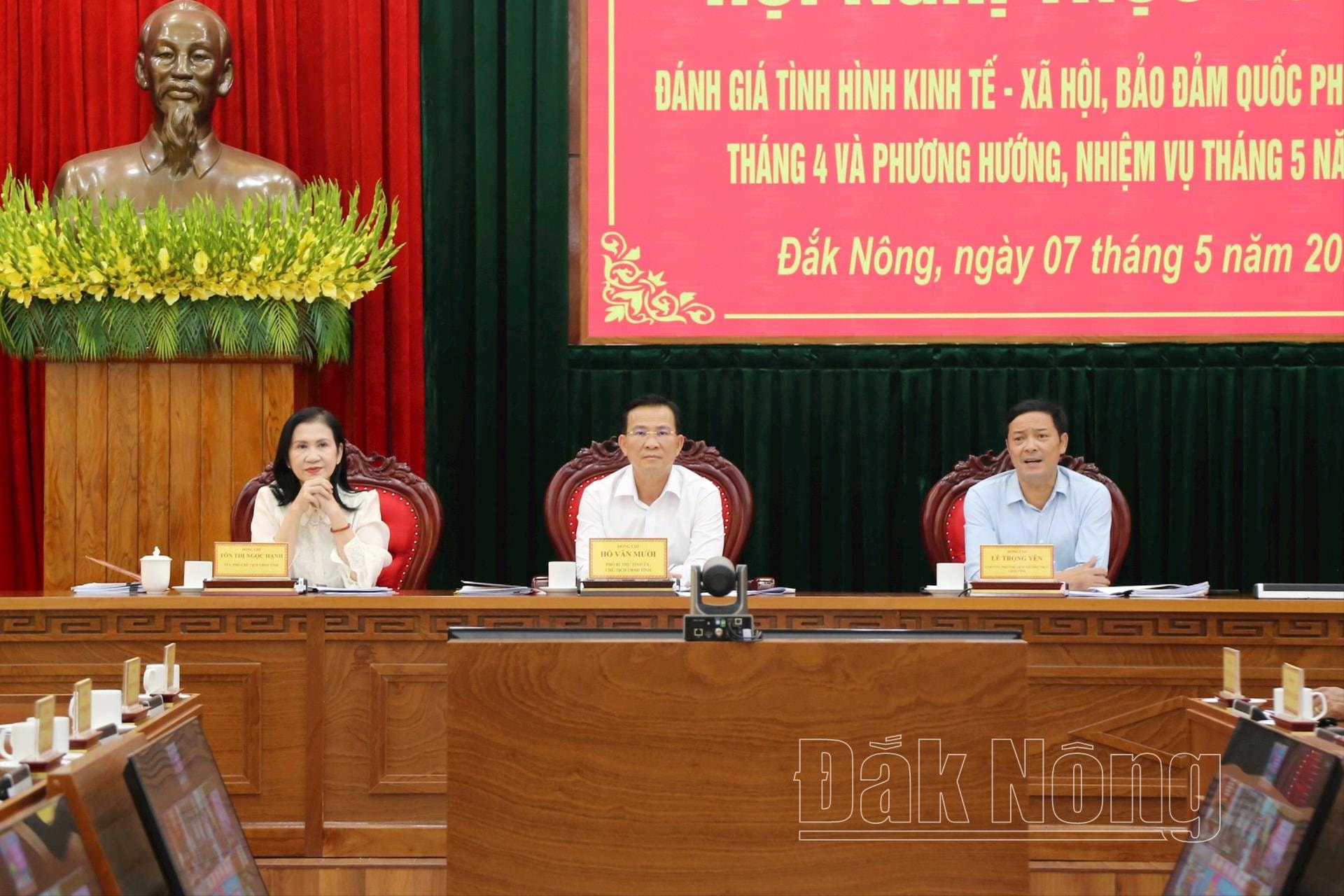 hoi-truong-2-.jpg