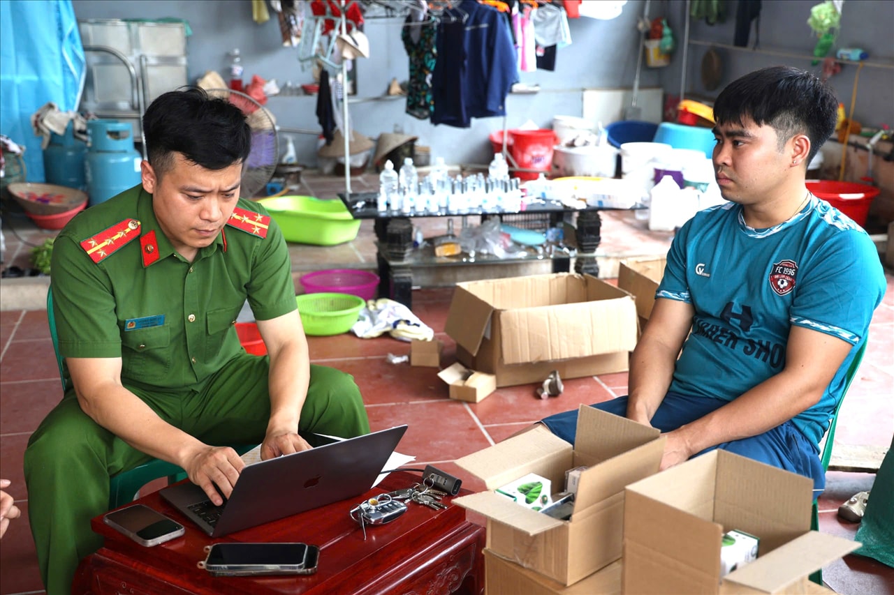 Cơ quan Công an làm việc với Nguyễn Văn Khánh.