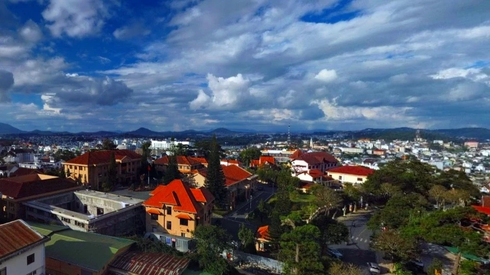 Một góc trụ sở Tỉnh ủy Lâm Đồng. dang-bo-tinh-lam-dong.jpg