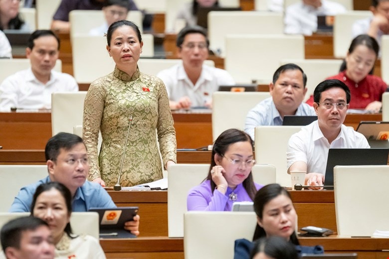 Quốc hội thảo luận về lộ trình áp thuế tiêu thụ đặc biệt với nước giải khát có đường