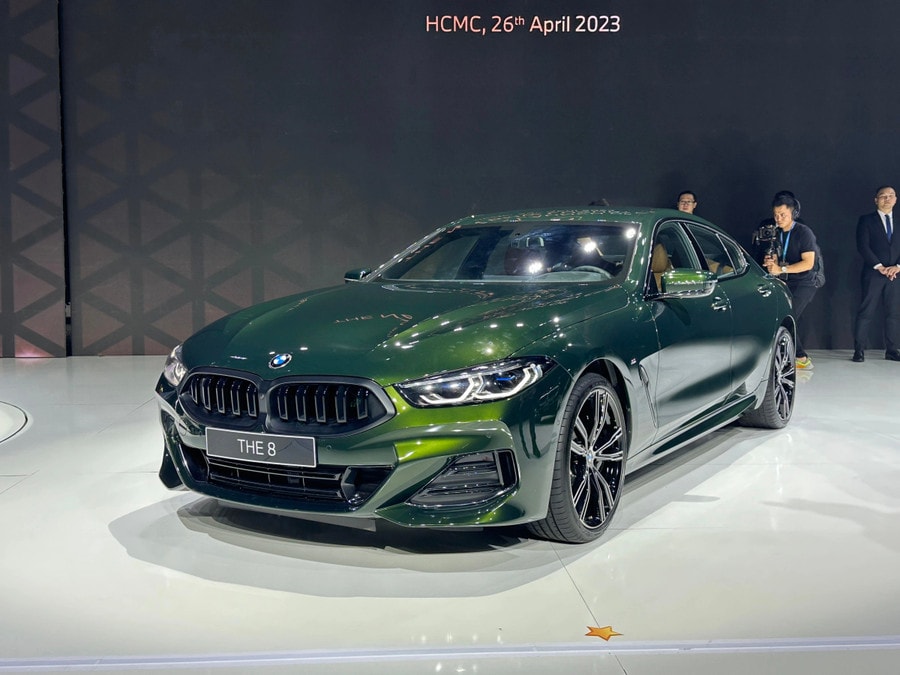 BMW 8-Series 2023 gây ấn tượng mạnh mẽ ngay từ cái nhìn đầu tiên. Ảnh: S.T bbb.jpg