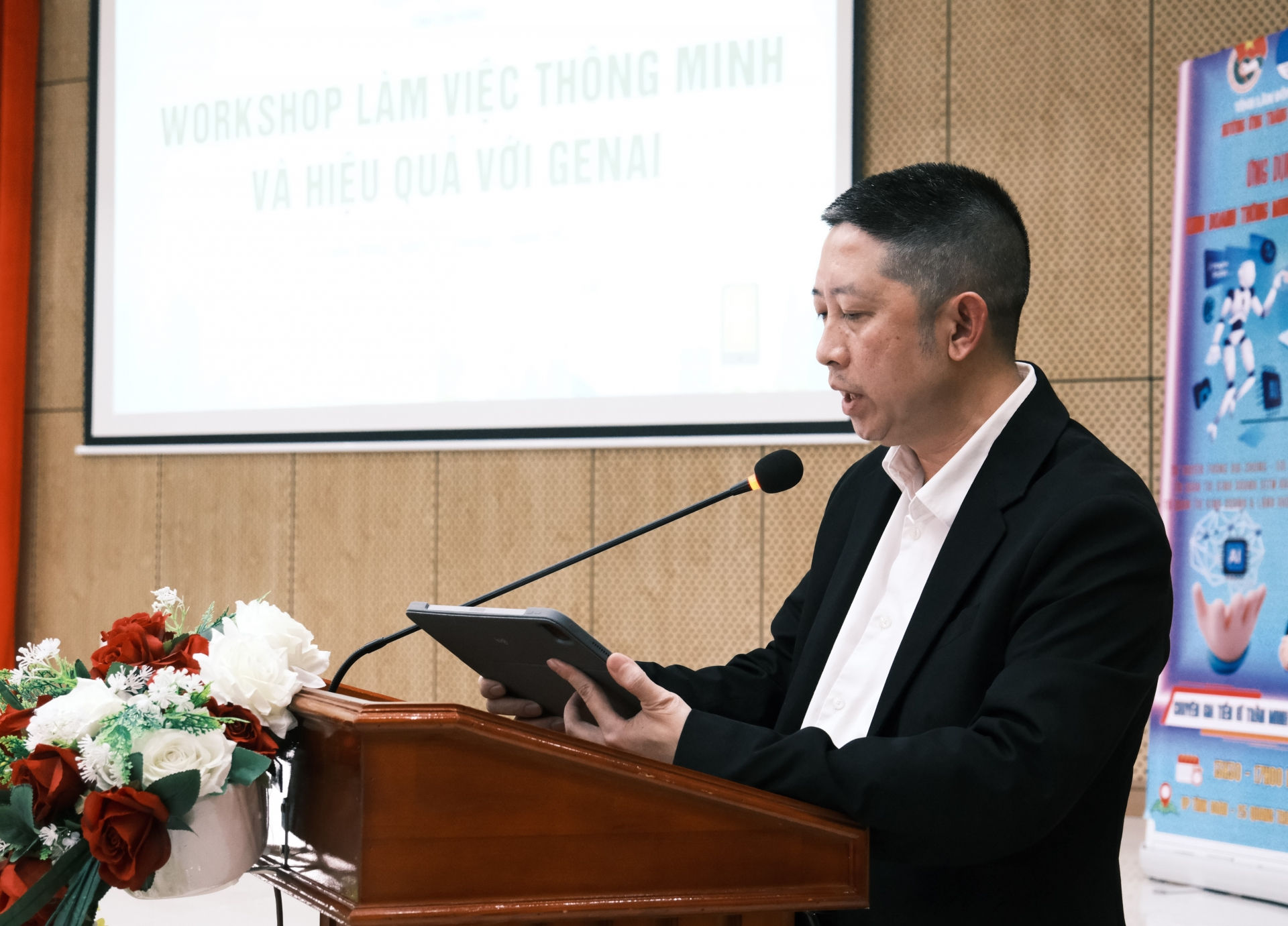 Anh Phạm Minh Đăng - Phó Chủ tịch Hội Doanh nhân trẻ tỉnh Lâm Đồng bày tỏ mong muốn Workshop  sẽ góp phần hình thành một cộng đồng doanh nhân trẻ ứng dụng hiệu quả công nghệ, cùng nhau đổi mới, vươn lên